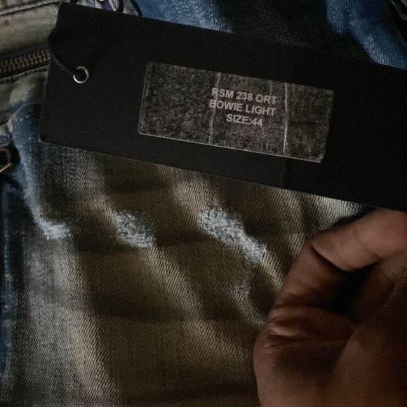 Size 44 Rockstar Brand Bowie Jeans. Only worn once almost new very nice jeans!!! - Picture 2 of 4